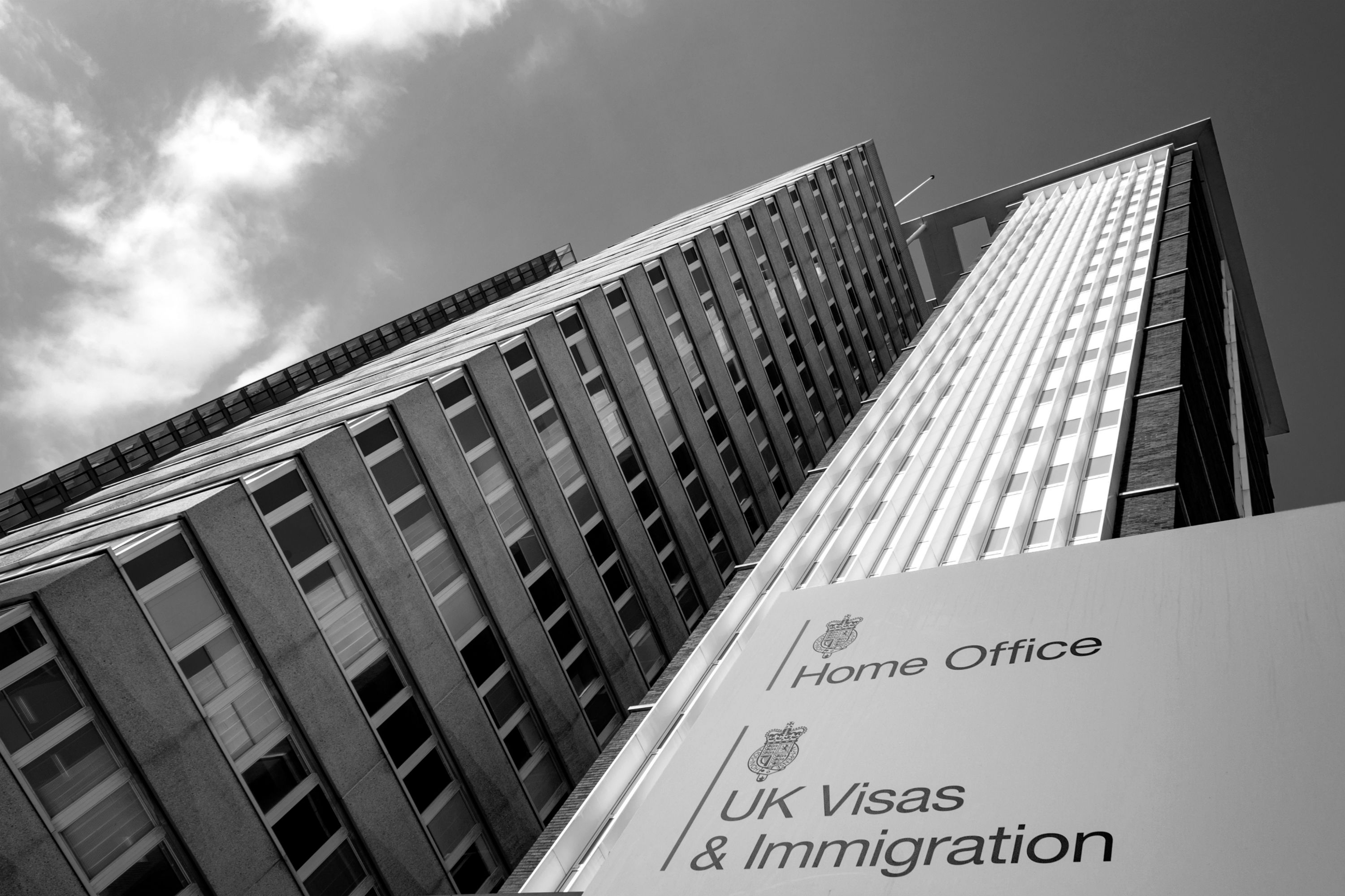 Home Office to Resettle up to 6,000 Refugees in UK Homes by 2021