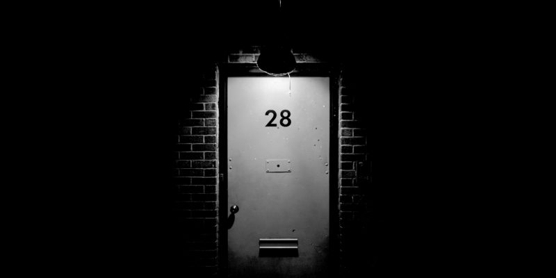 Spotlight - Rents - Door