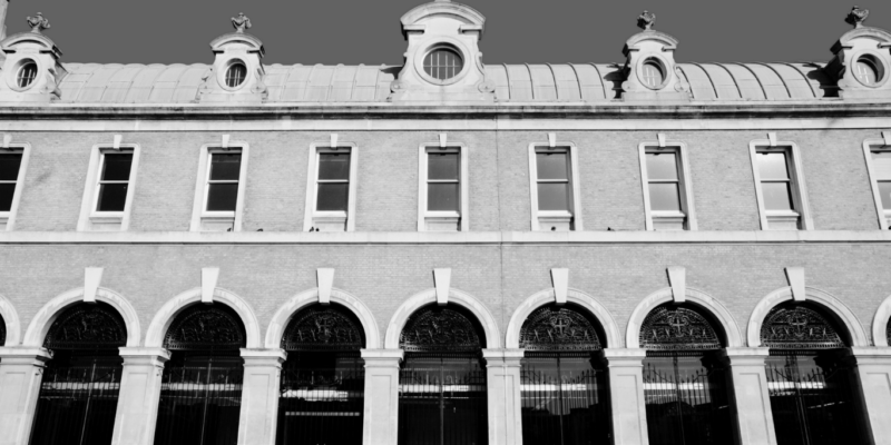 Old billin ggate, black and white