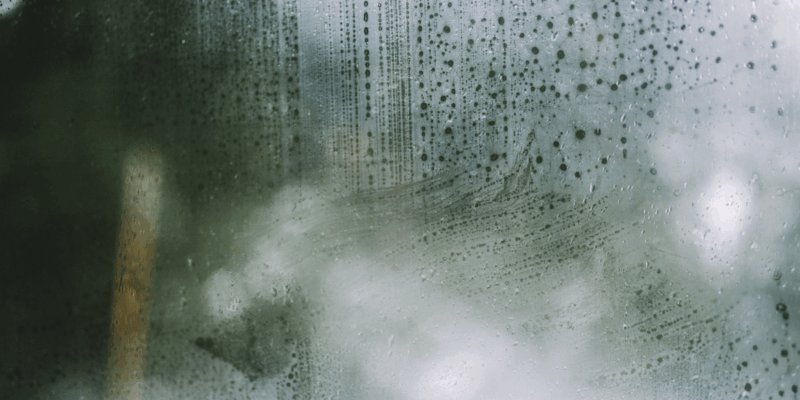 Picture of condensation on weindow