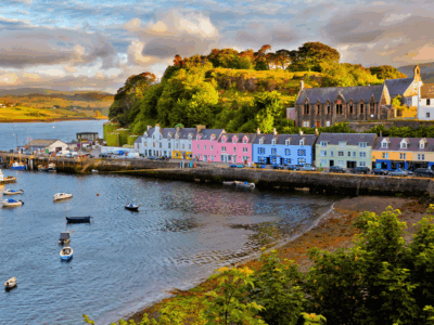 Picture of coastline in scotland with a rainbow line of houses